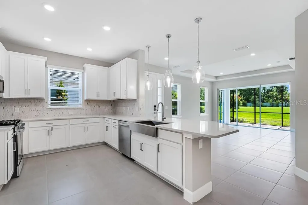 6107 Mesa Glen Bradenton FL 34203