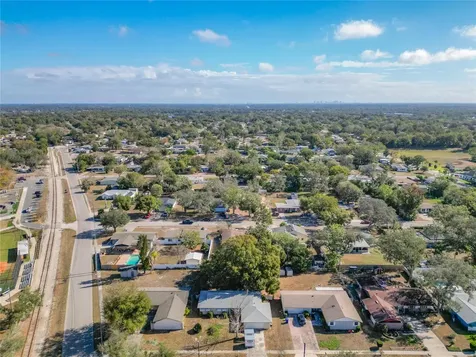 621 Hill Avenue Ocoee FL 34761