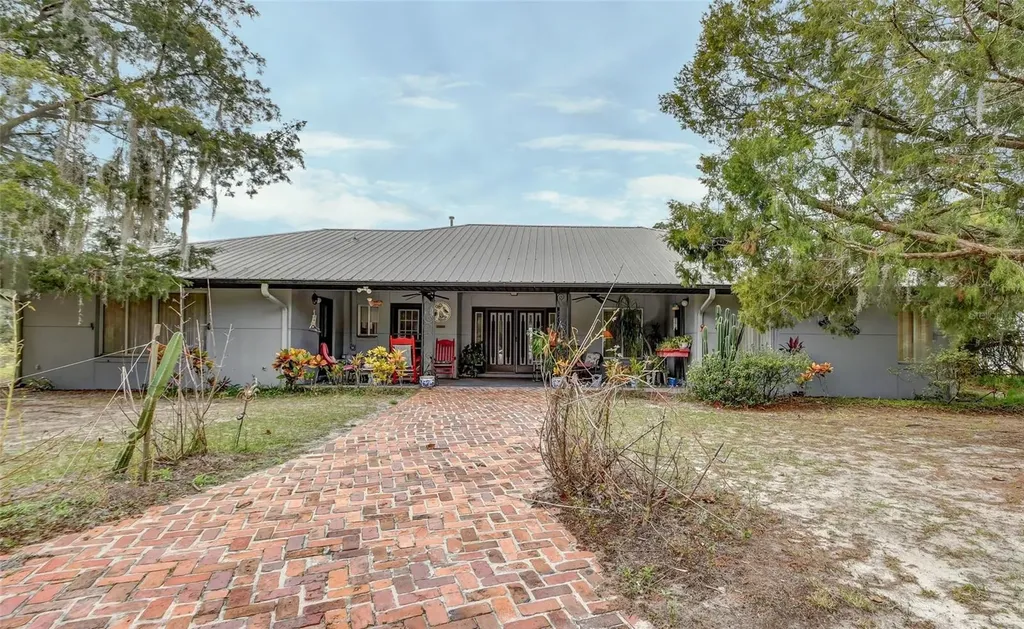 180 Robinson Lane Seville FL 32190