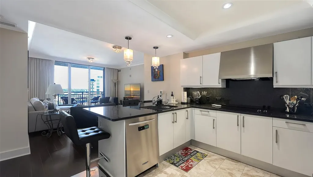 1350 Main Street Sarasota FL 34236