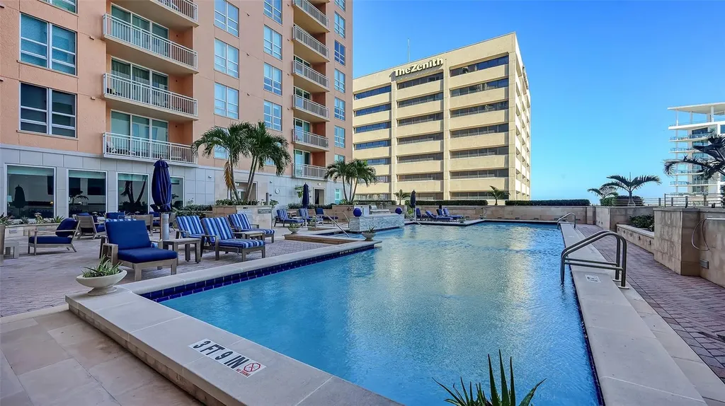 1350 Main Street Sarasota FL 34236