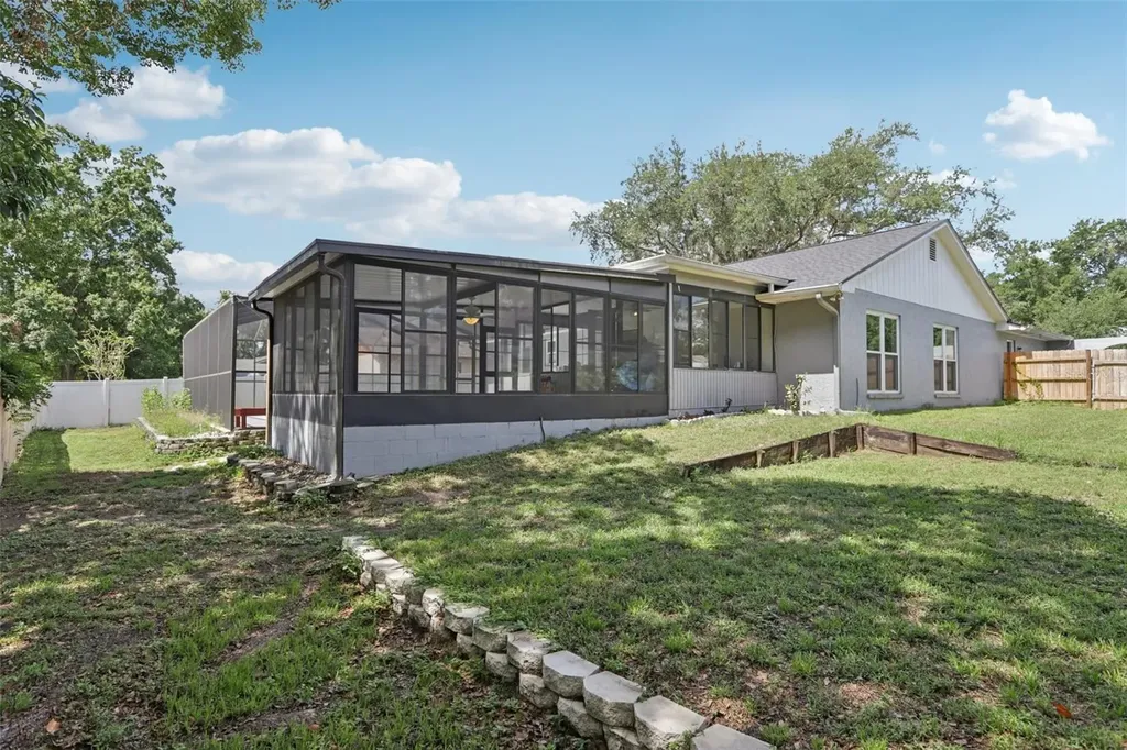 1009 Black Knight Drive Valrico FL 33594