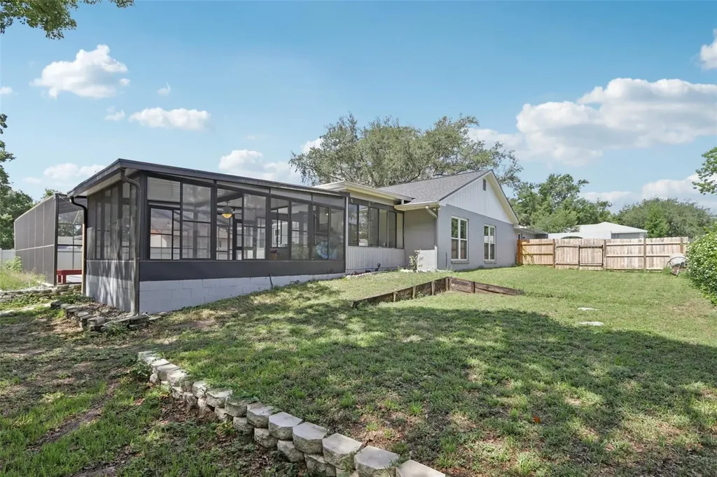 1009 Black Knight Drive Valrico FL 33594