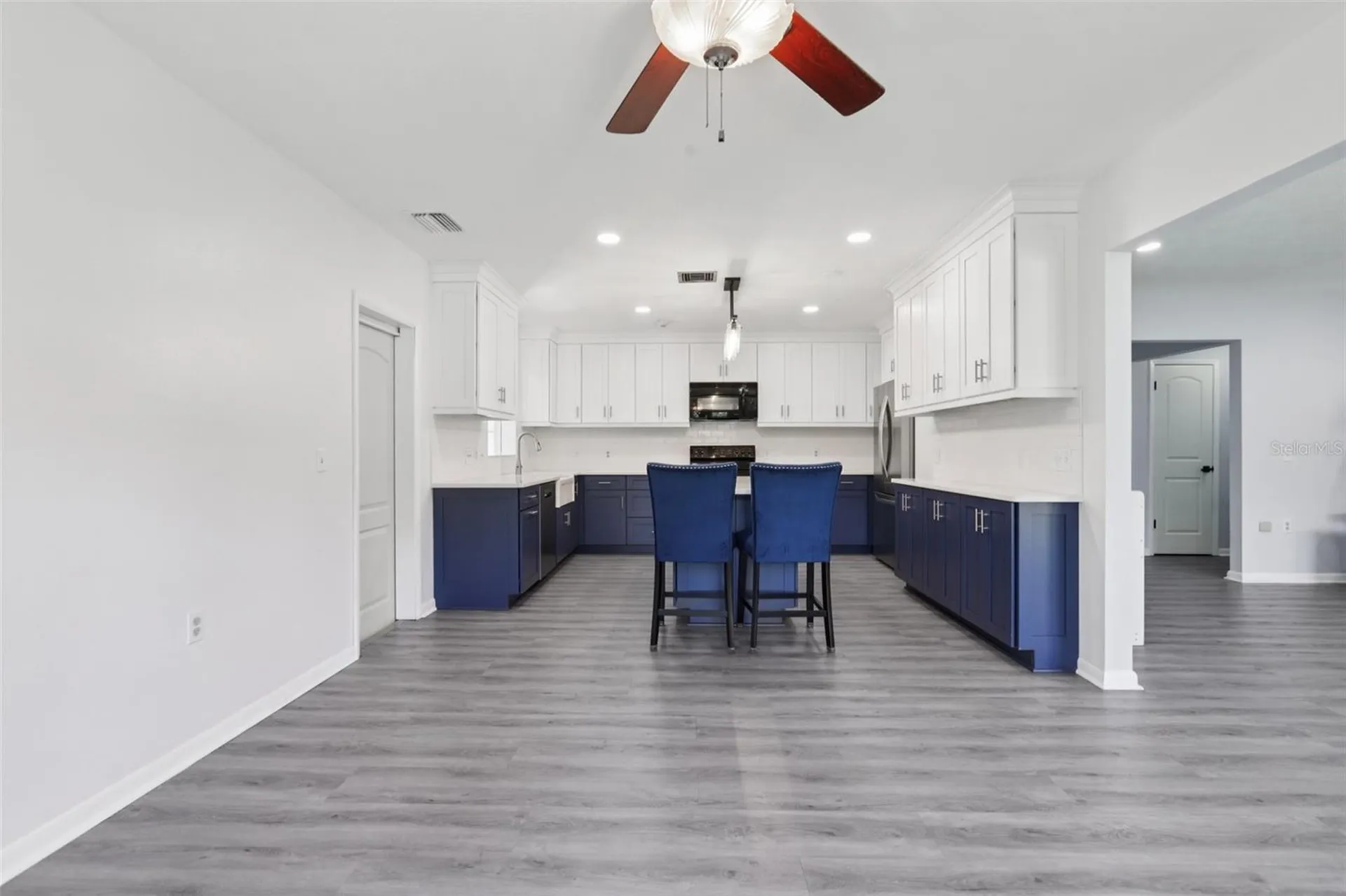1009 Black Knight Drive Valrico FL 33594