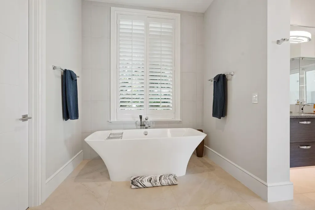 600 Putter Lane Longboat Key FL 34228