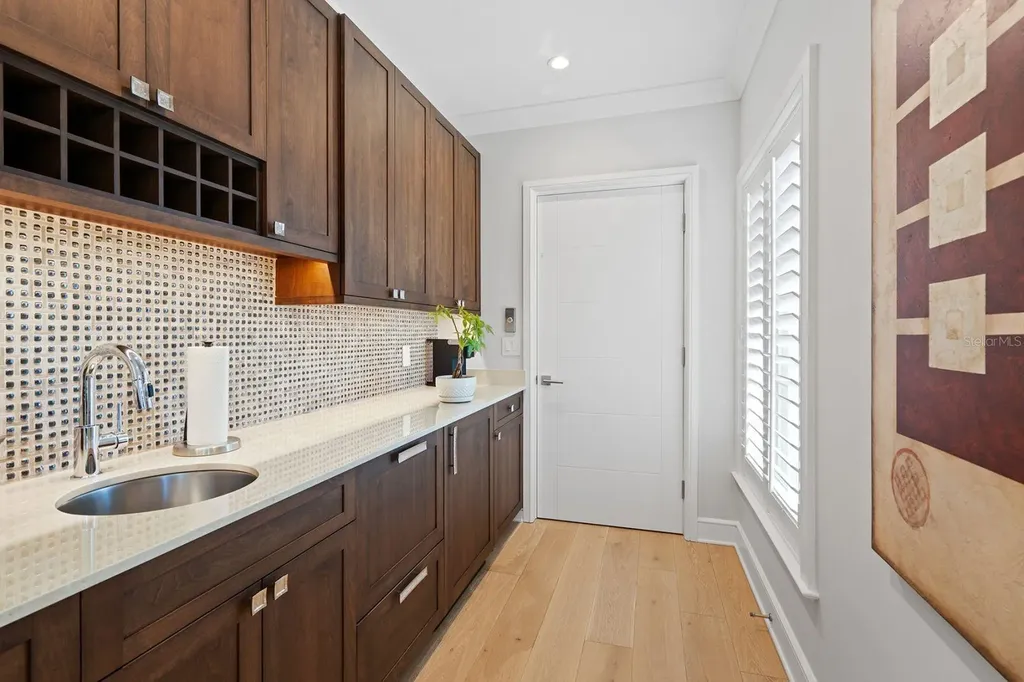 600 Putter Lane Longboat Key FL 34228