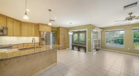 5657 Creekwood Circle Sarasota FL 34233