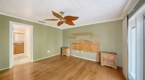 5657 Creekwood Circle Sarasota FL 34233