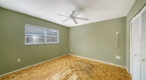 5657 Creekwood Circle Sarasota FL 34233