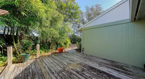 5657 Creekwood Circle Sarasota FL 34233
