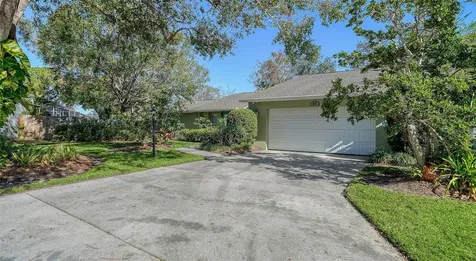 5657 Creekwood Circle Sarasota FL 34233