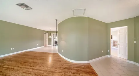 5657 Creekwood Circle Sarasota FL 34233