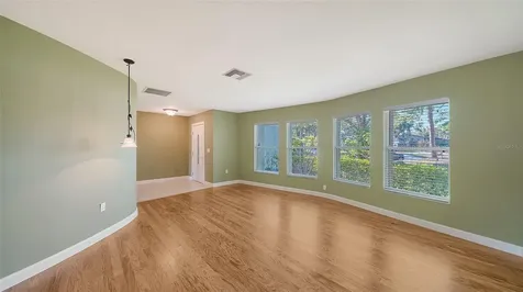 5657 Creekwood Circle Sarasota FL 34233