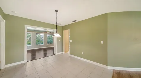5657 Creekwood Circle Sarasota FL 34233