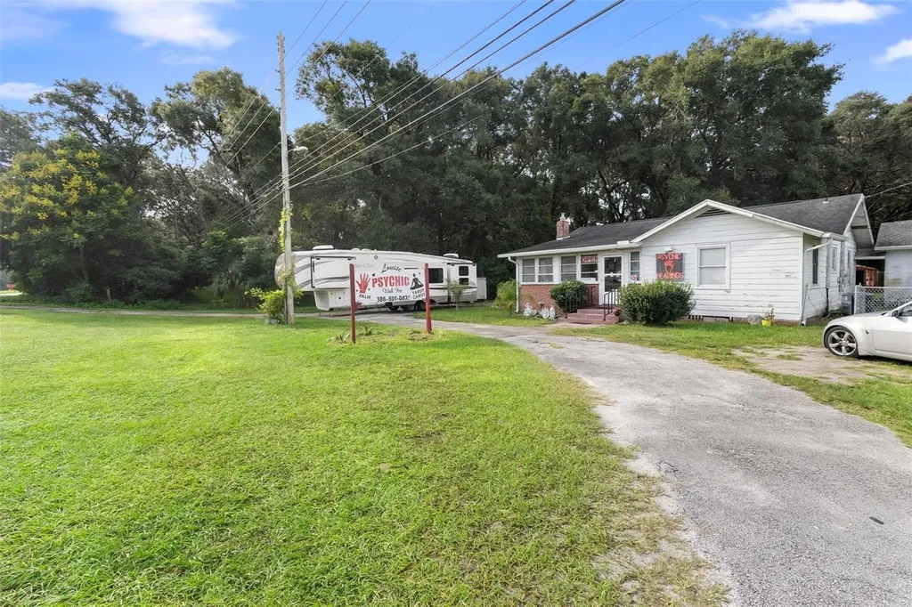 2480 N Woodland Boulevard Deland FL 32720
