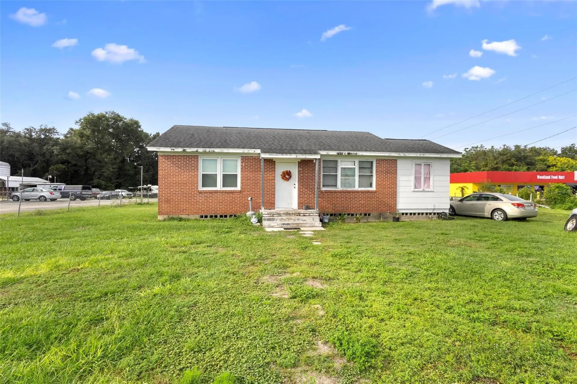2480 N Woodland Boulevard Deland FL 32720