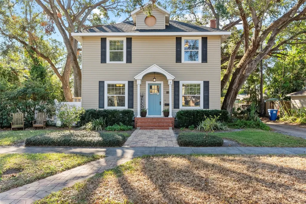 1320 24th Avenue N St Petersburg FL 33704