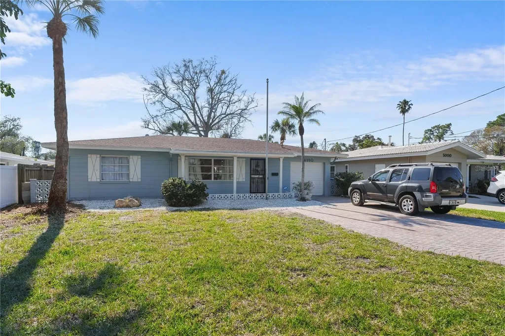 4990 Venetian Boulevard NE St Petersburg FL 33703