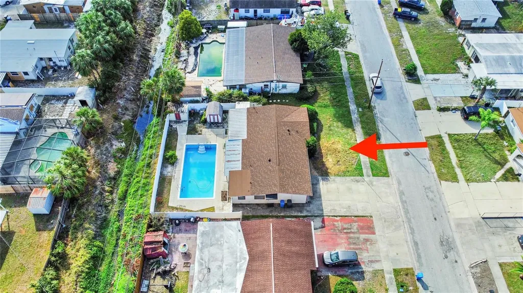 5611 Larimer Drive Tampa FL 33615