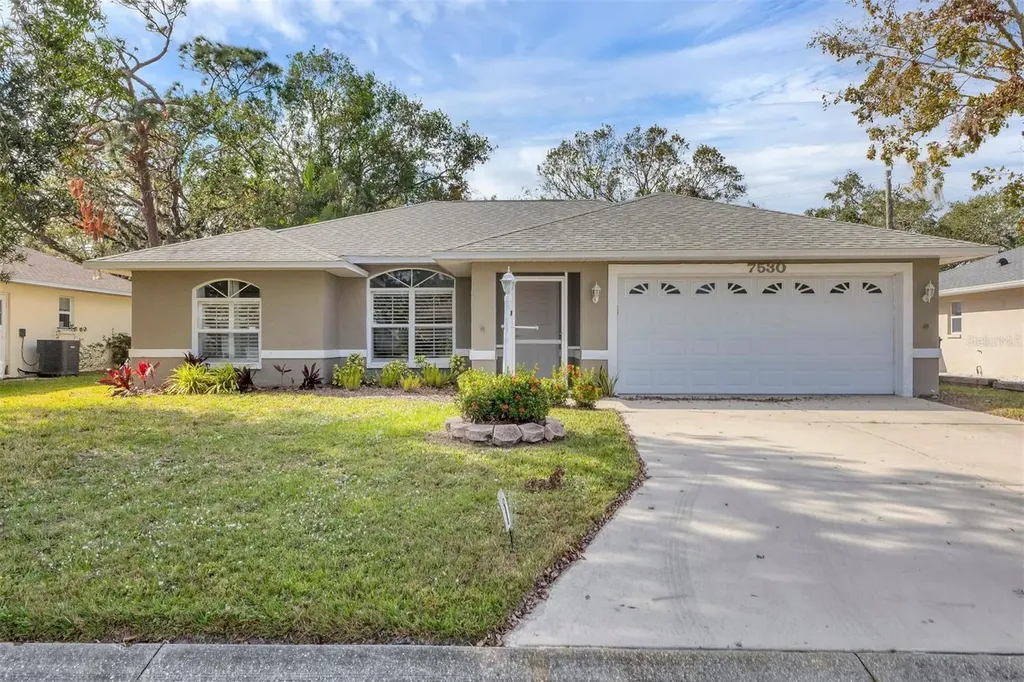 7530 42nd Court E Sarasota FL 34243