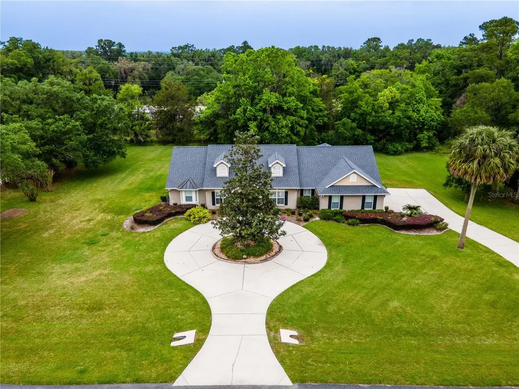 1945 SW 40th Place Ocala FL 34471