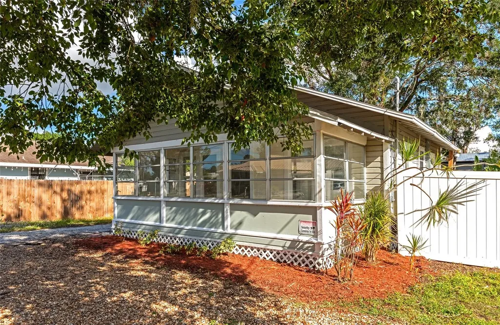 5121 22nd Street Court E Bradenton FL 34203