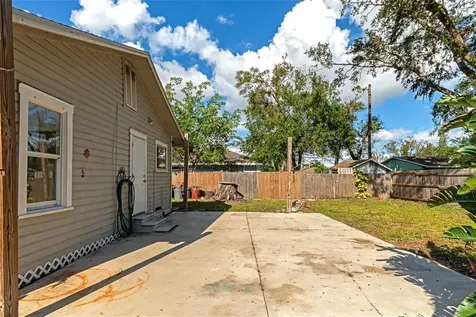5121 22nd Street Court E Bradenton FL 34203