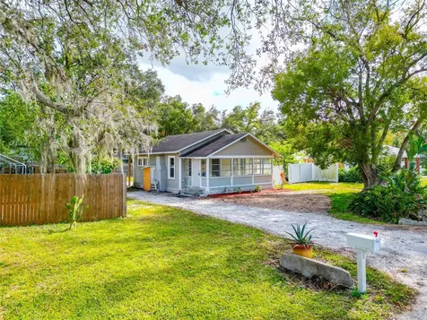 5121 22nd Street Court E Bradenton FL 34203