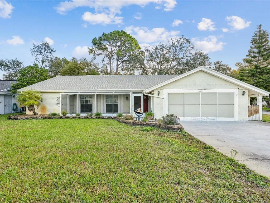 12614 Stone House Loop Hudson FL 34667