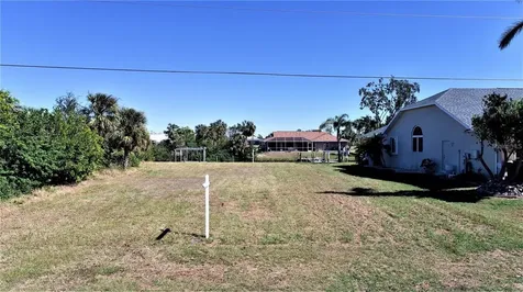4466 Bayview Street Port Charlotte FL 33948