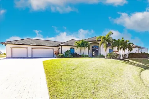 4638 NW 32nd Street Cape Coral FL 33993