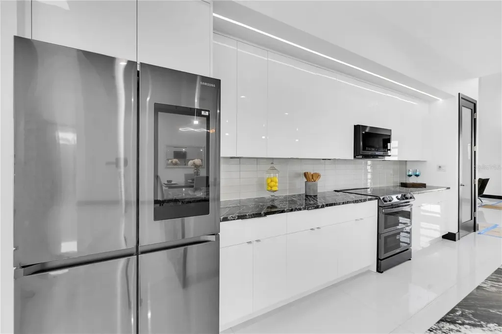 6524 6th Avenue N St Petersburg FL 33710