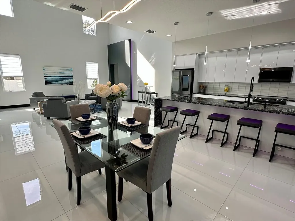 6524 6th Avenue N St Petersburg FL 33710