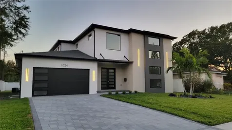 6524 6th Avenue N St Petersburg FL 33710