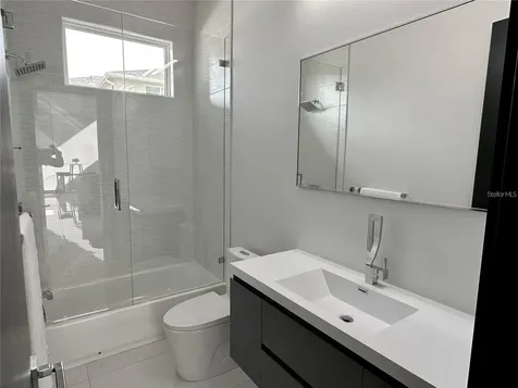 6524 6th Avenue N St Petersburg FL 33710