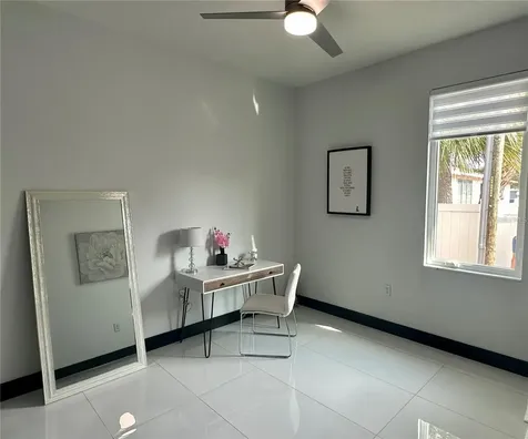 6524 6th Avenue N St Petersburg FL 33710