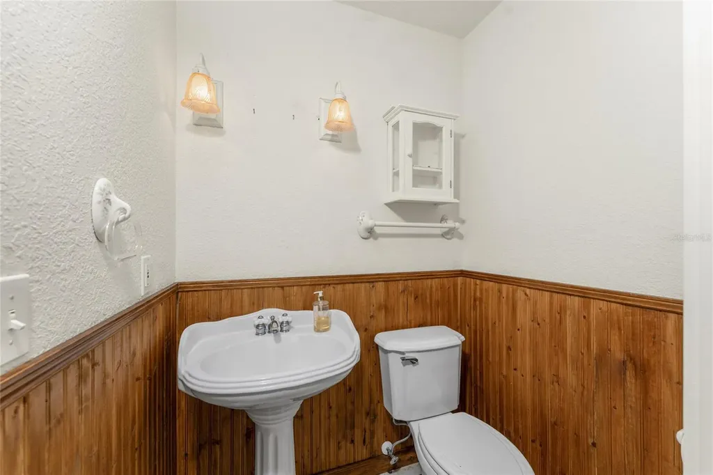 1828 Whispering Pines Circle Englewood FL 34223