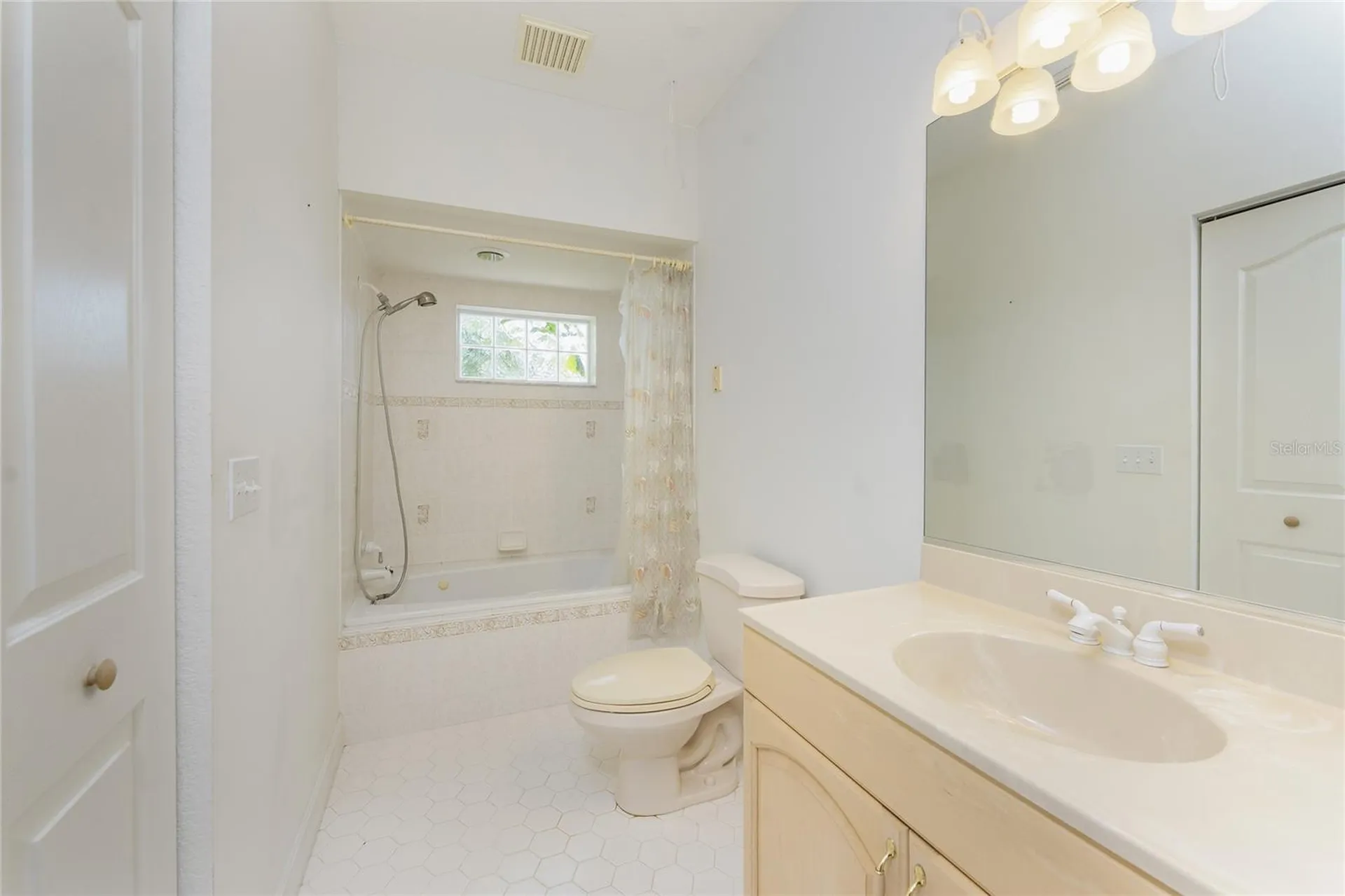 1828 Whispering Pines Circle Englewood FL 34223