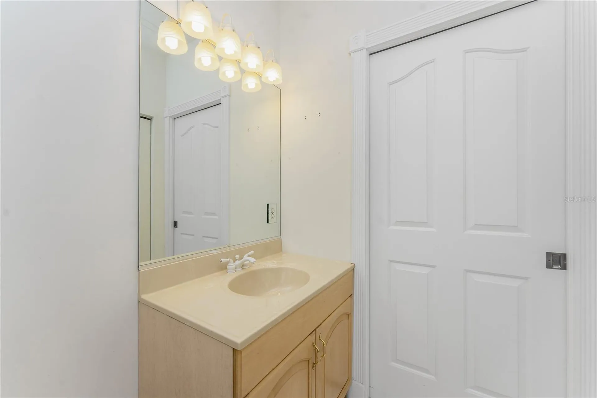 1828 Whispering Pines Circle Englewood FL 34223