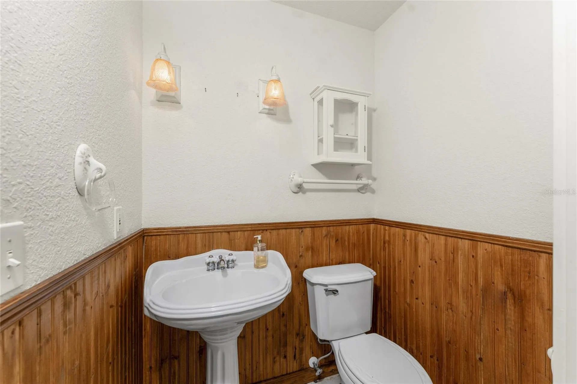 1828 Whispering Pines Circle Englewood FL 34223