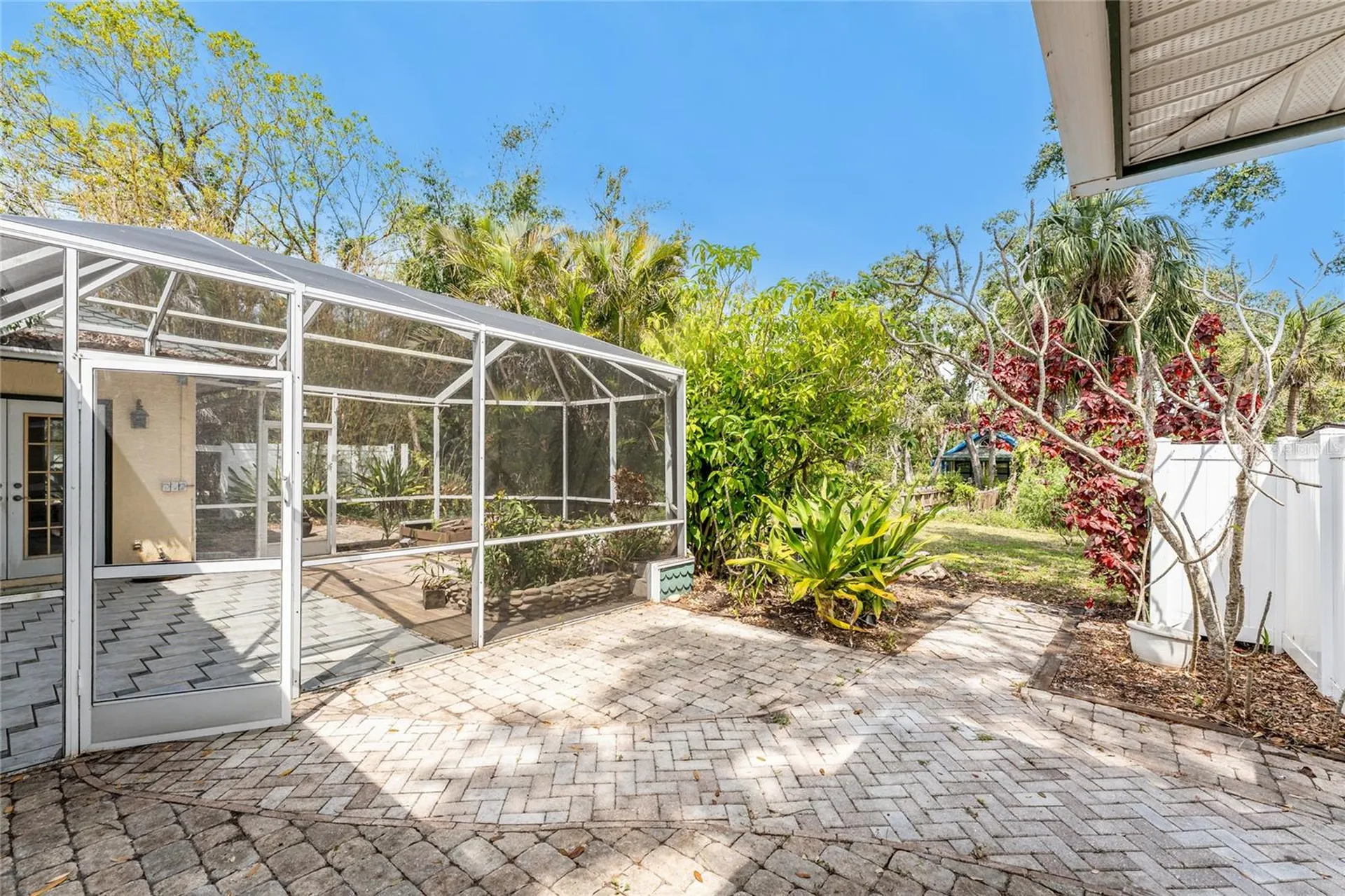 1828 Whispering Pines Circle Englewood FL 34223