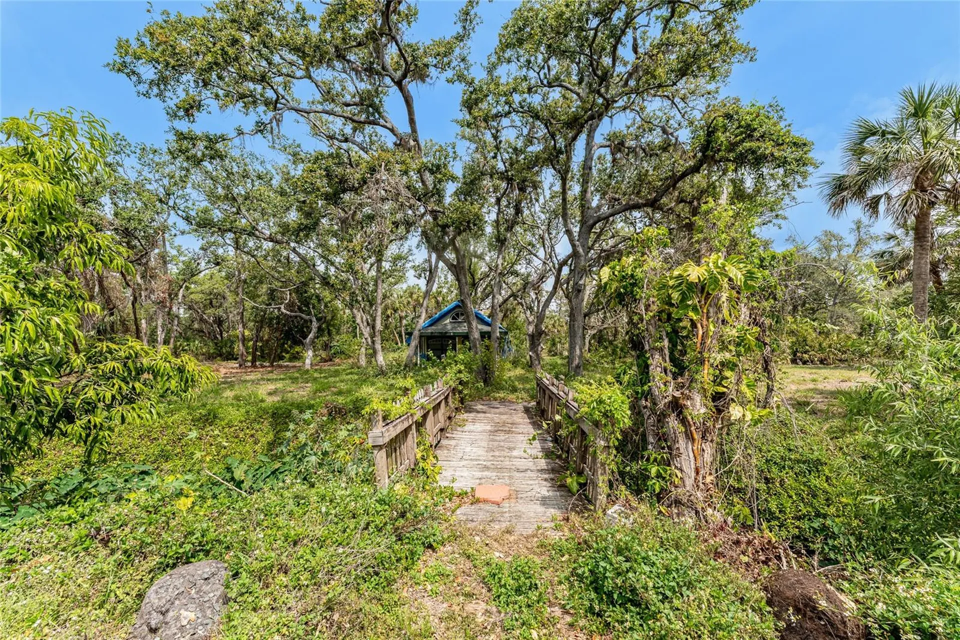 1828 Whispering Pines Circle Englewood FL 34223