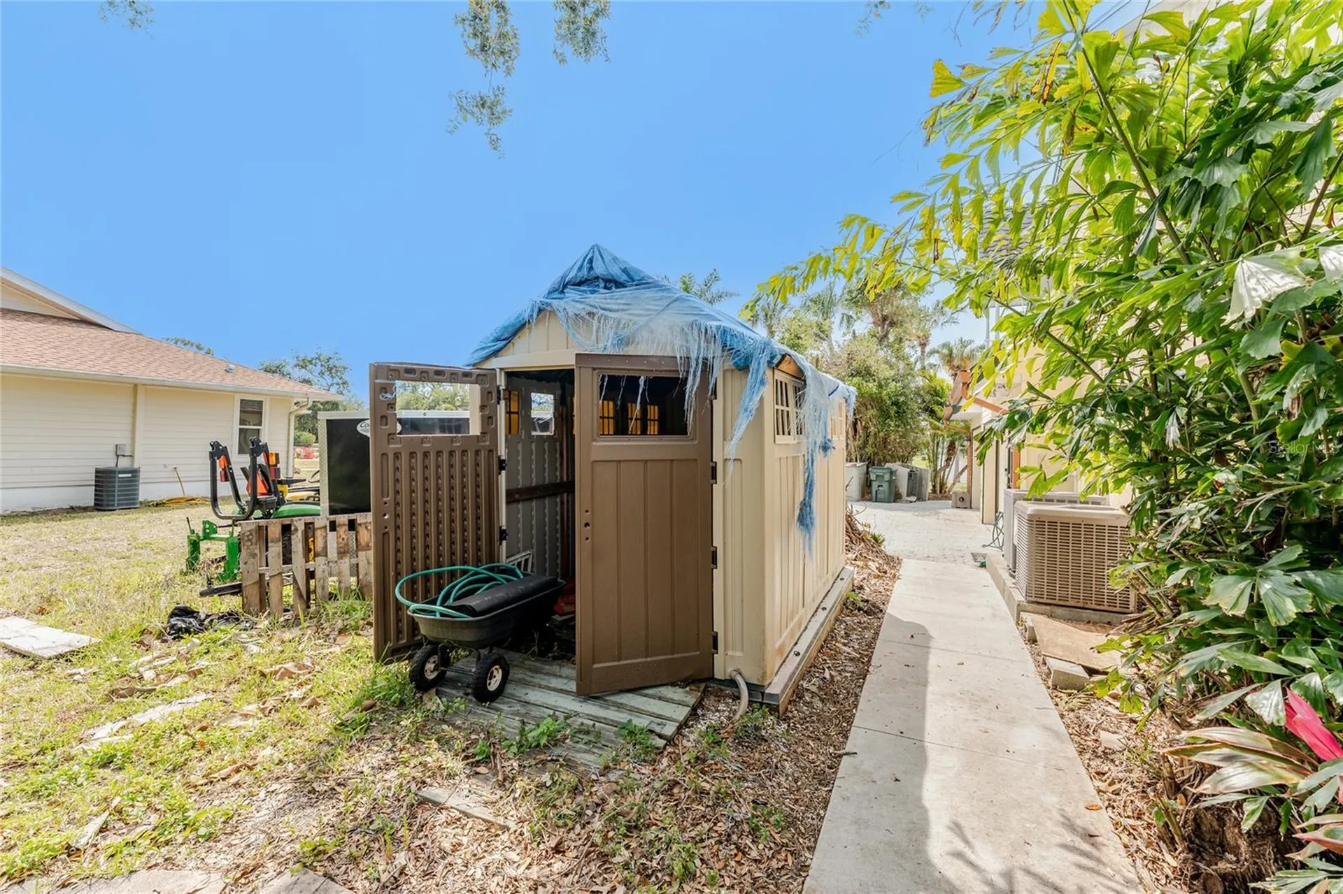 1828 Whispering Pines Circle Englewood FL 34223