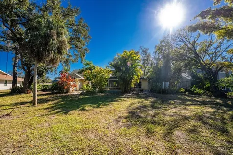 1828 Whispering Pines Circle Englewood FL 34223