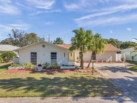 2661 Peachtree Circle E Clearwater FL 33761