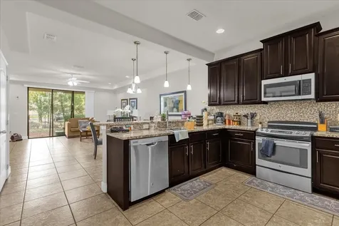 8121 Roseville Boulevard Davenport FL 33896