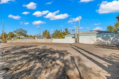 140 92nd Avenue Treasure Island FL 33706