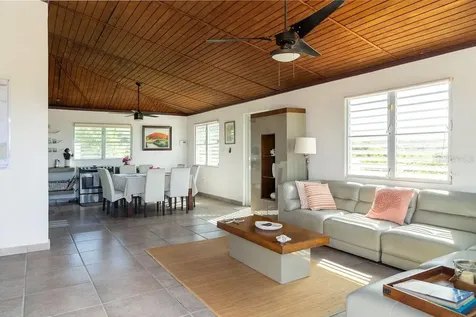 590-A Calle 16, Comm Villa Borinquen Vieques PR 00765