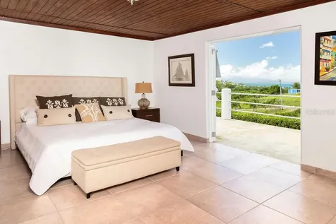 590-A Calle 16, Comm Villa Borinquen Vieques PR 00765