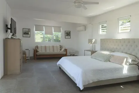 590-A Calle 16, Comm Villa Borinquen Vieques PR 00765
